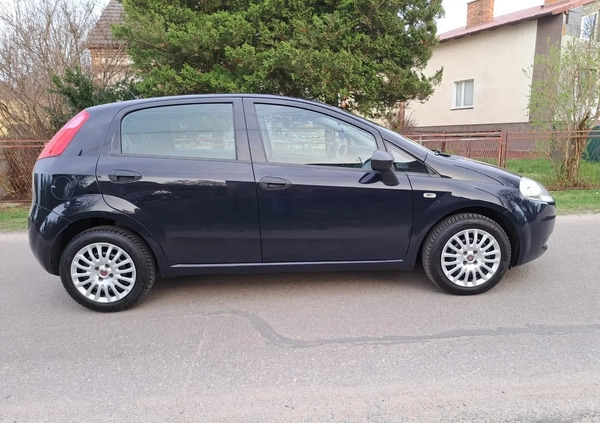 Fiat Grande Punto cena 13900 przebieg: 170100, rok produkcji 2010 z Częstochowa małe 106